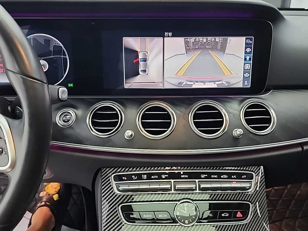 Mercedes Benz E class - Vista 10