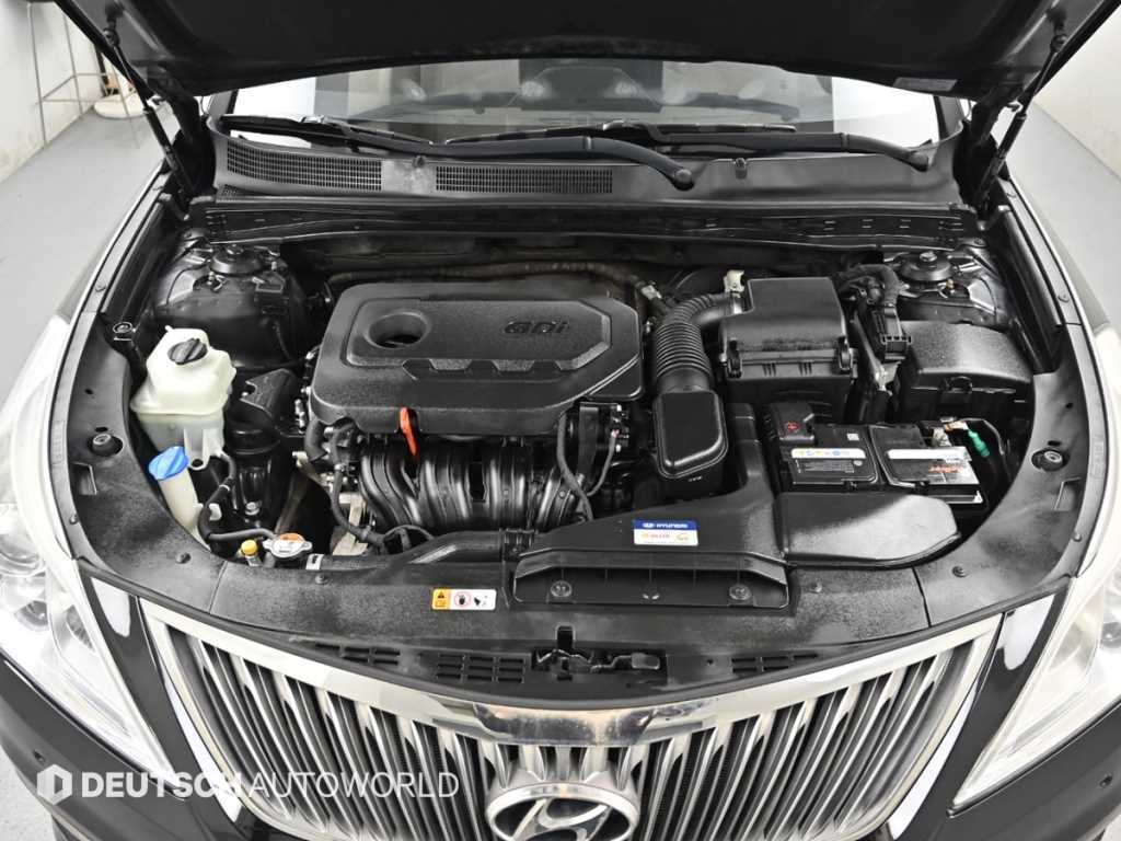 HYUNDAI Grandeur - Vista 6