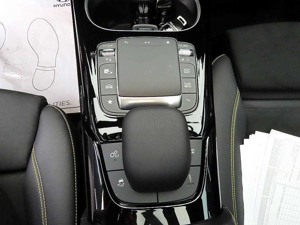 Mercedes Benz CLA Class - Vista 12