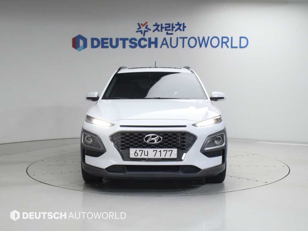 HYUNDAI Kona - Vista 3