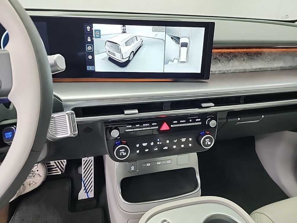 HYUNDAI IONIQ 9 - Vista 10