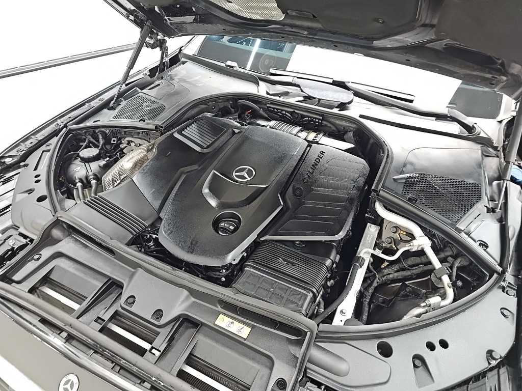 Mercedes Benz S Class - Vista 5