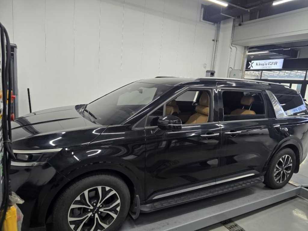 KIA Carnival - Vista 2