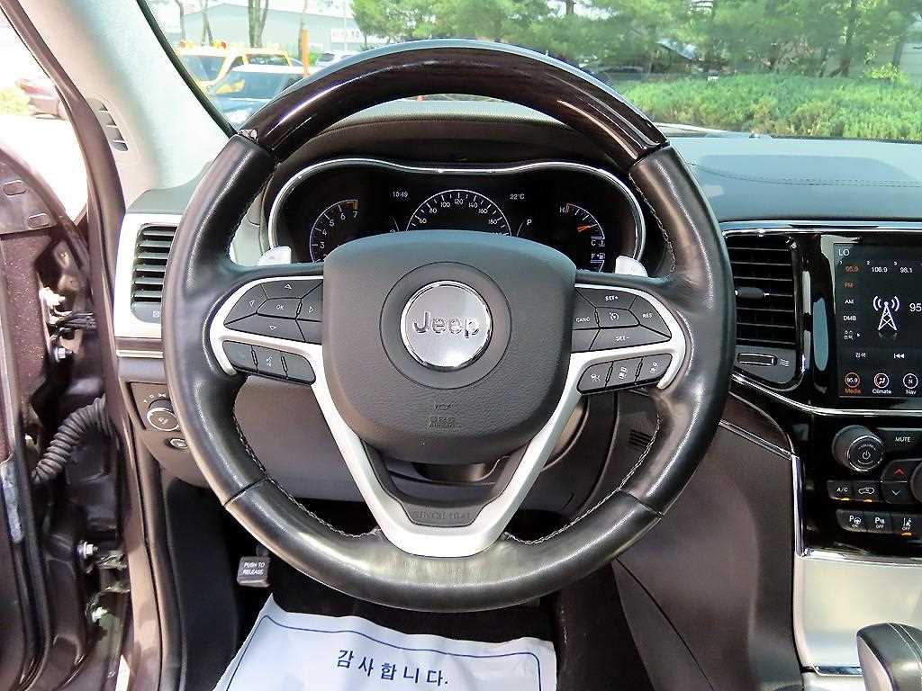 Jeep Cherokee - Vista 8