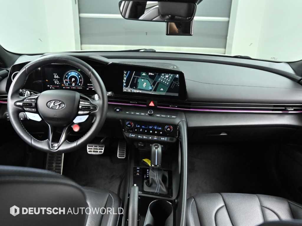 HYUNDAI Avante - Vista 7