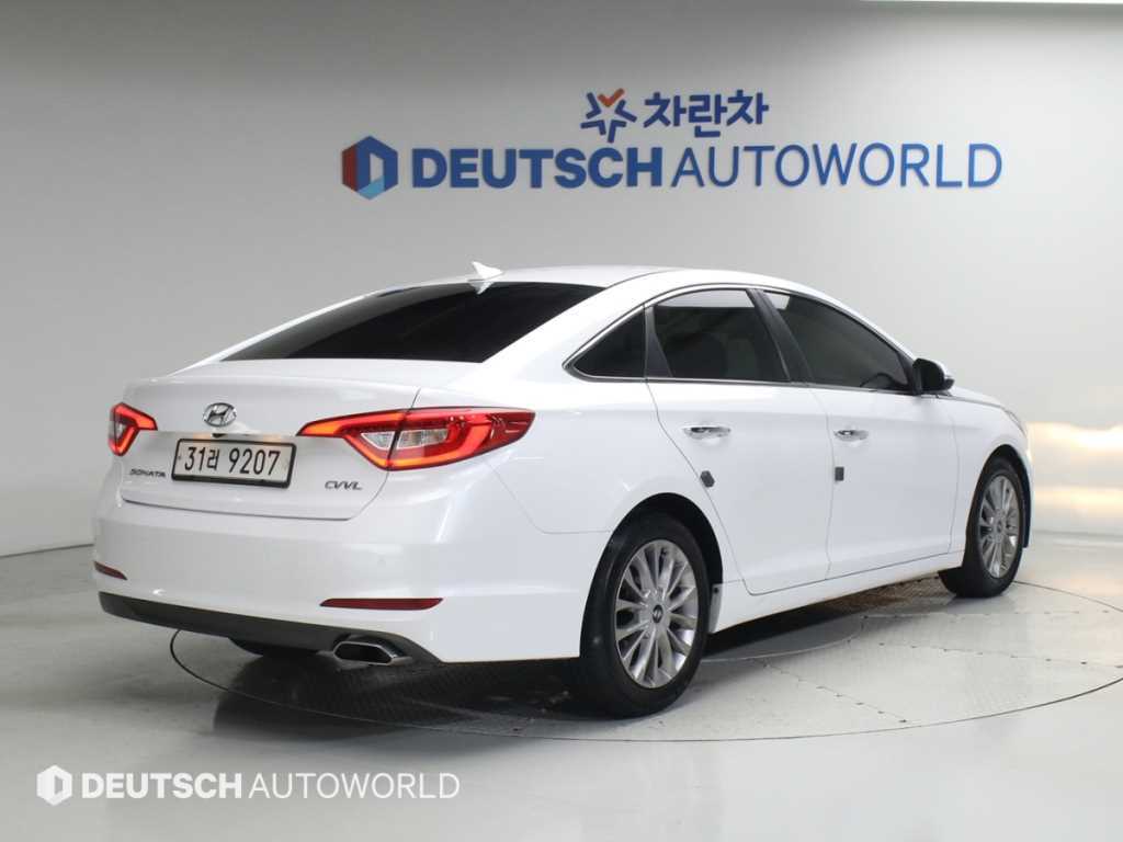 HYUNDAI Sonata - Vista 2