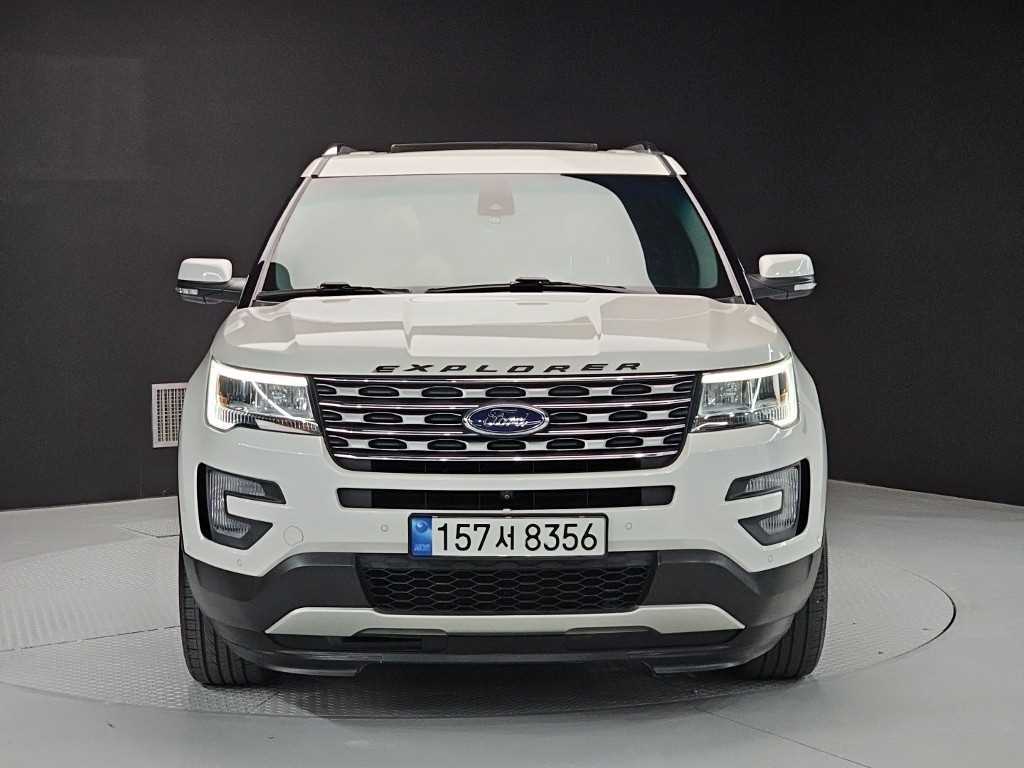 Ford Explorer - Vista 2