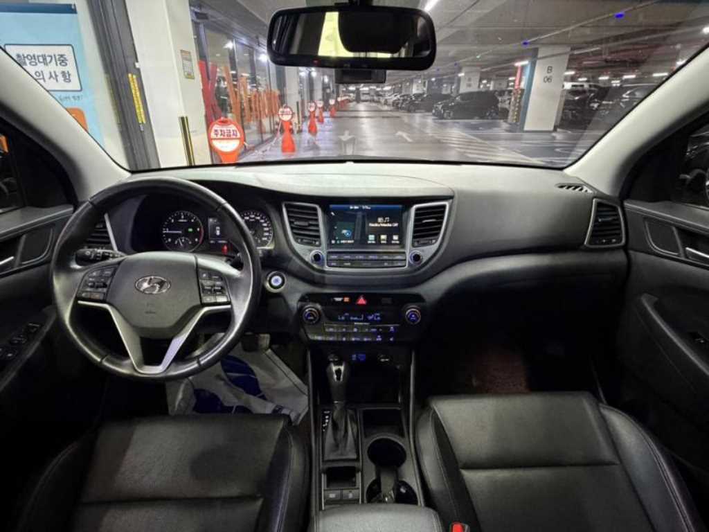 HYUNDAI Tucson - Vista 6
