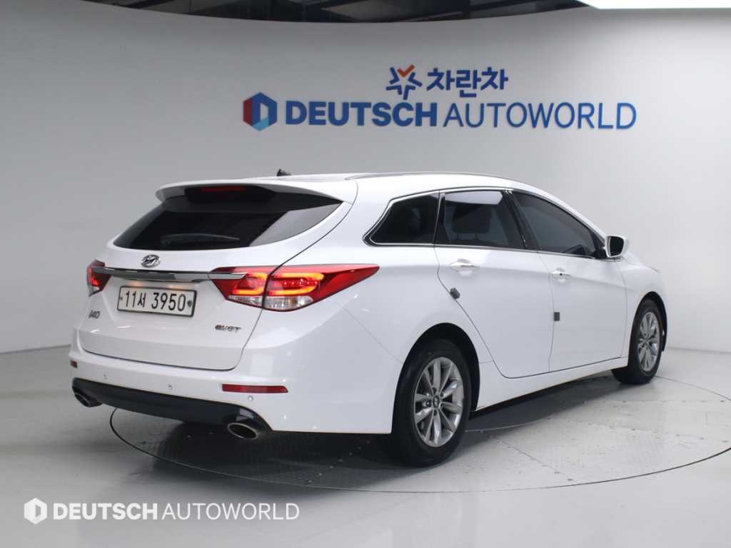 HYUNDAI i40 - Vista 2