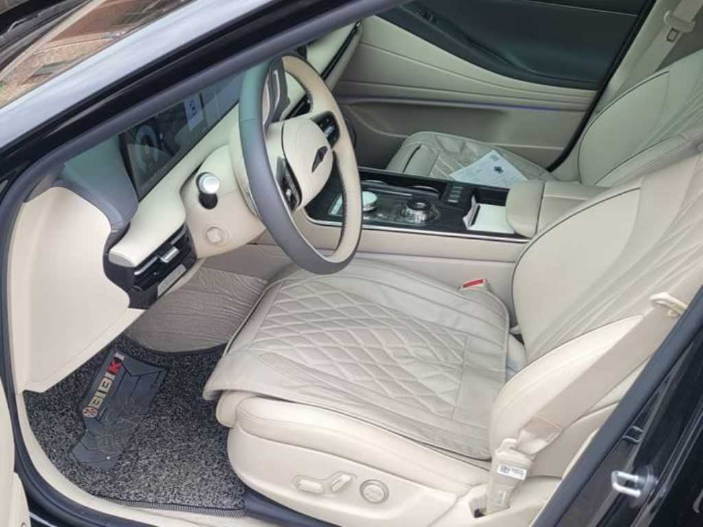 Genesis G80 2025 Negro - Importación desde Corea - HF Imports Iquique - Foto 1