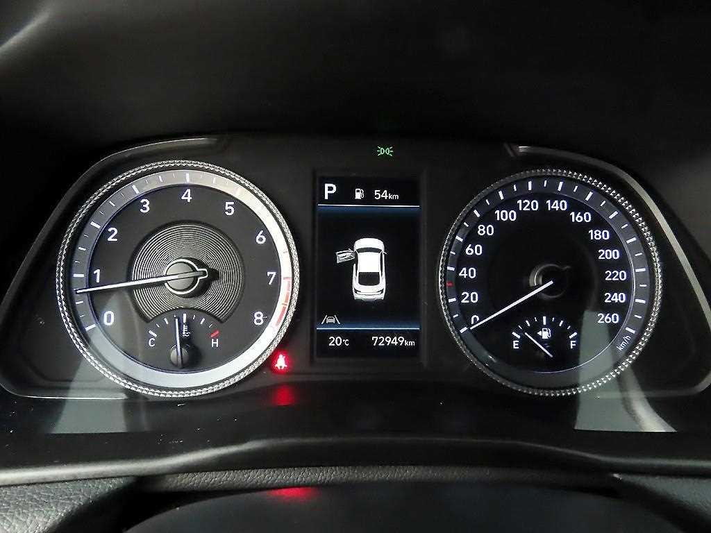 HYUNDAI Sonata - Vista 8