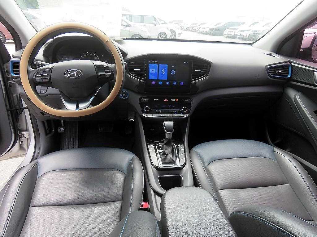 HYUNDAI Ioniq - Vista 8