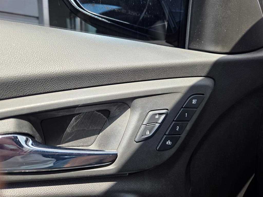 Chevrolet Malibu - Vista 10