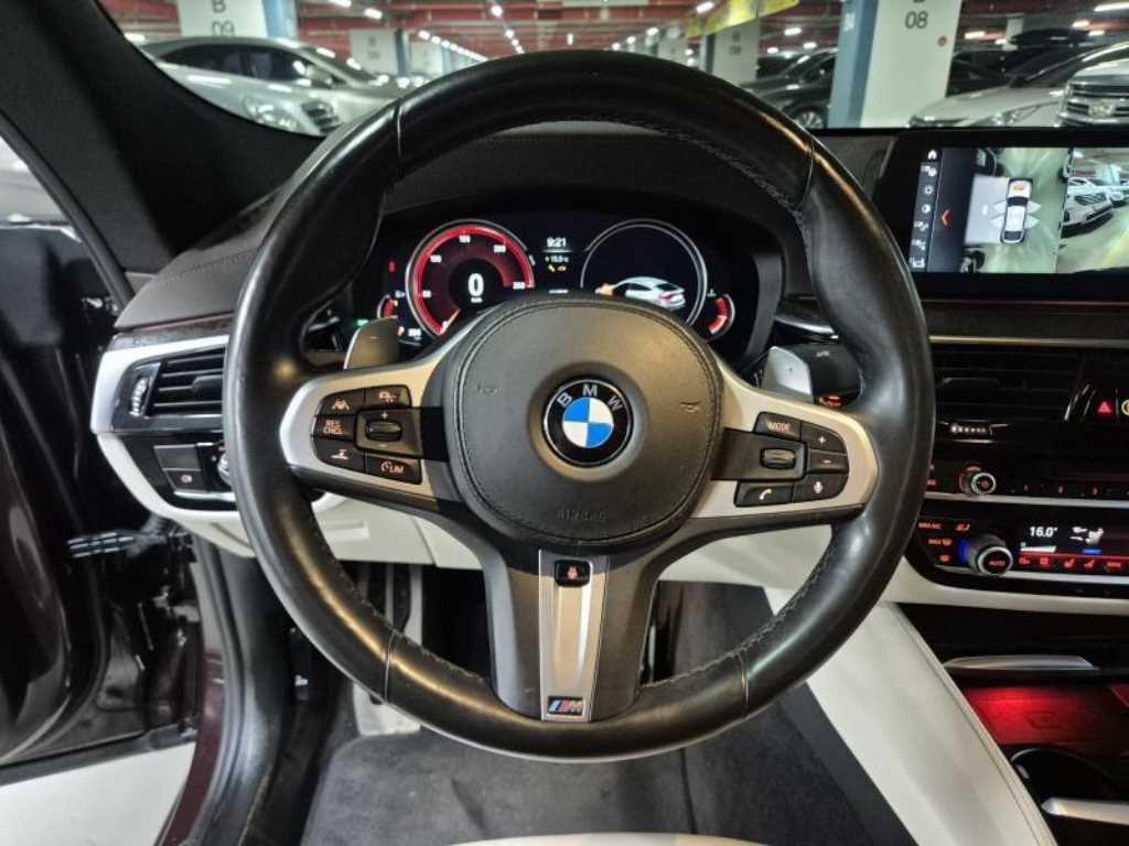 BMW Gran Turismo - Vista 12
