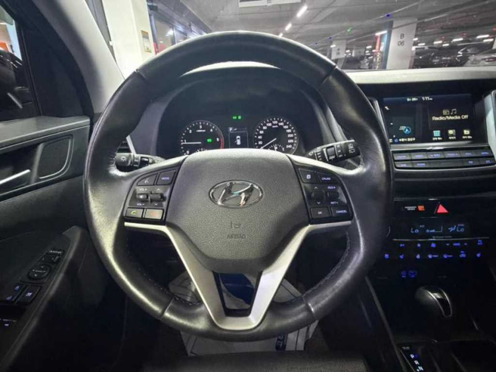 HYUNDAI Tucson - Vista 12