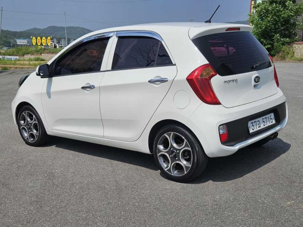 KIA Morning - Vista 5