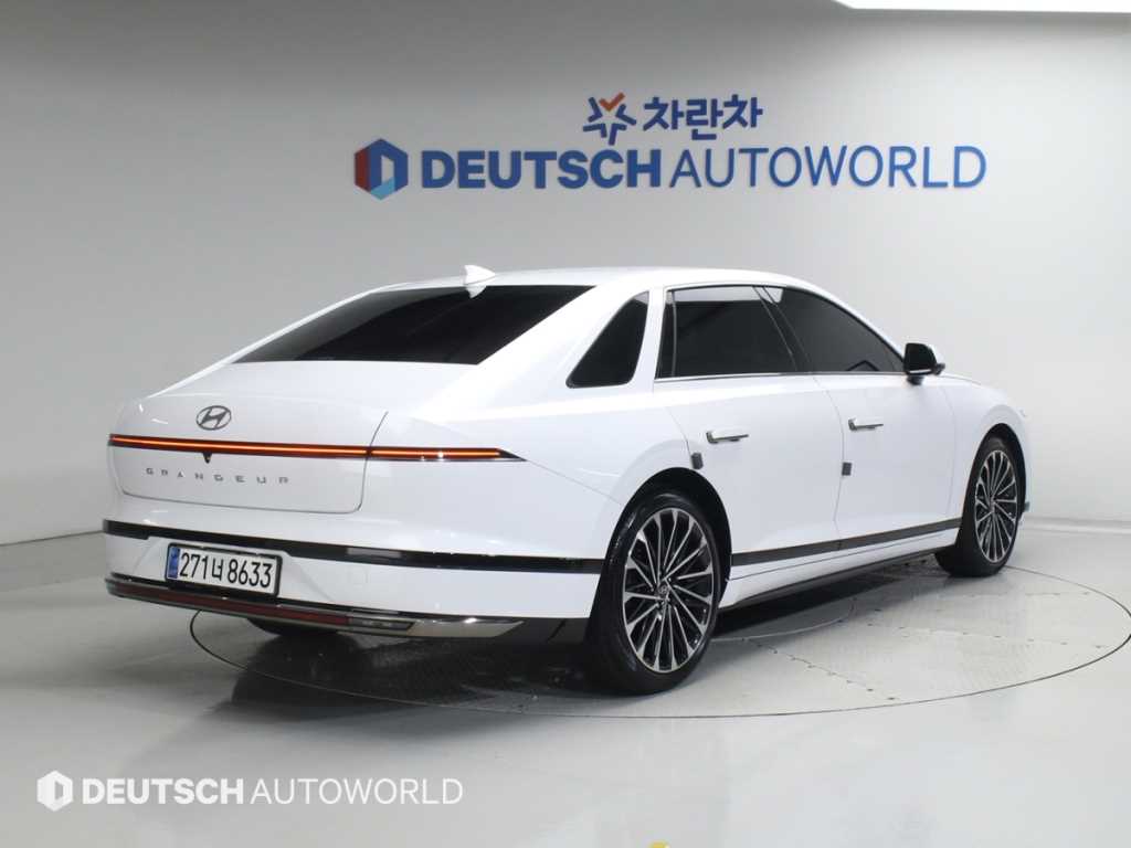 HYUNDAI Grandeur - Vista 2