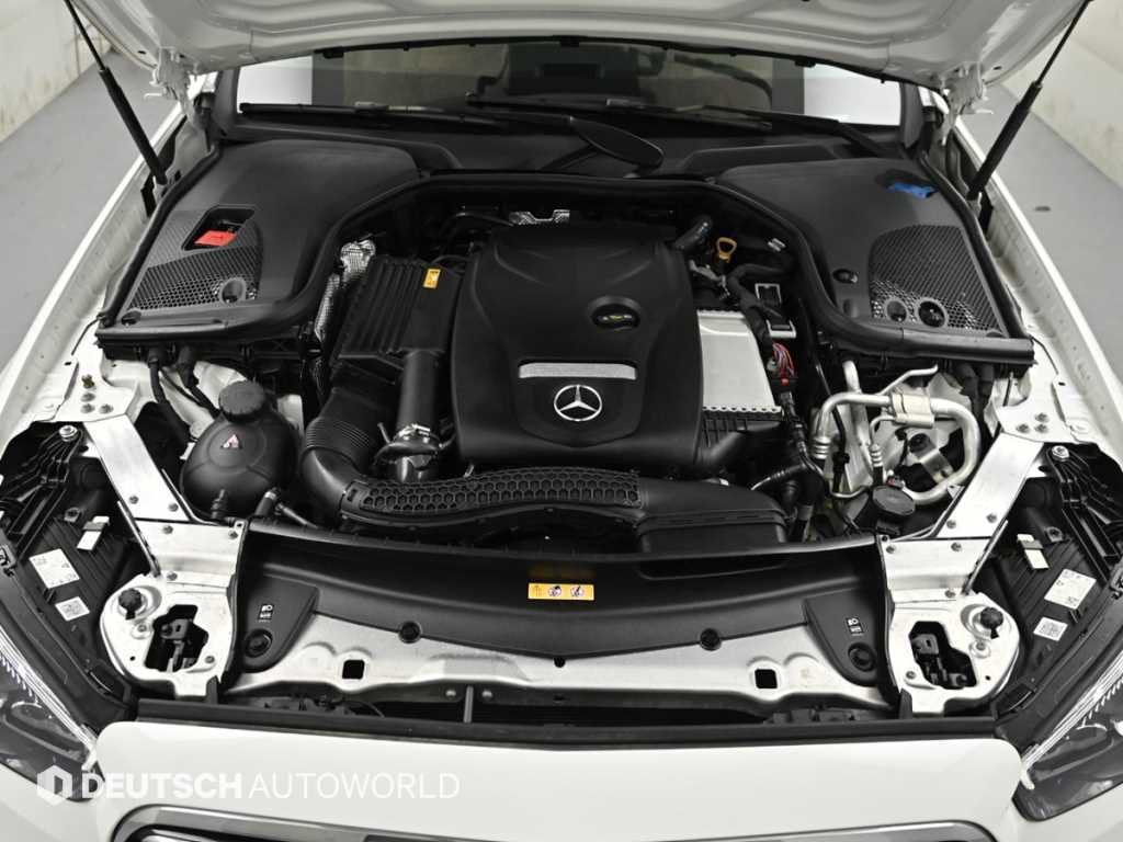Mercedes Benz E class - Vista 6