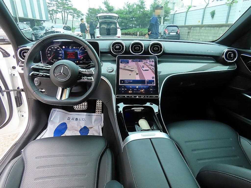 Mercedes Benz C Class - Vista 8