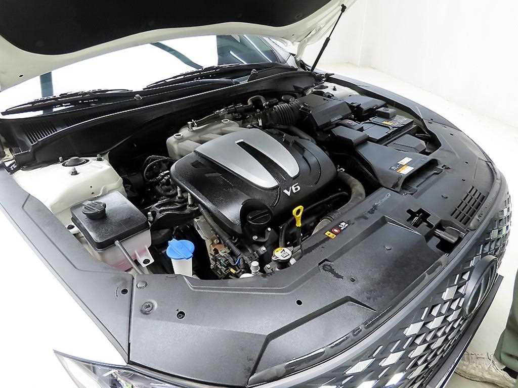 HYUNDAI Grandeur 2021 the color of pearl - Importación desde Corea - HF Imports Iquique - Foto 18