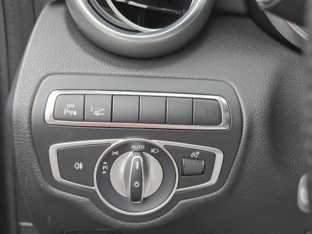 Mercedes Benz C Class - Vista 6