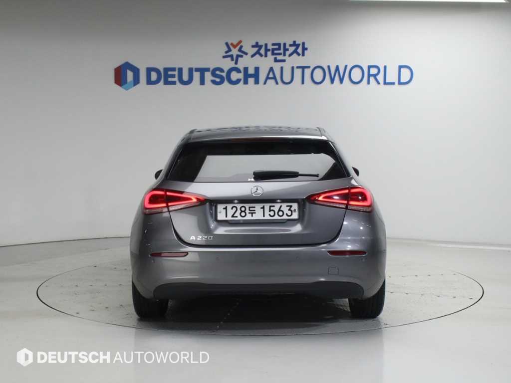 Mercedes Benz A Class - Vista 4