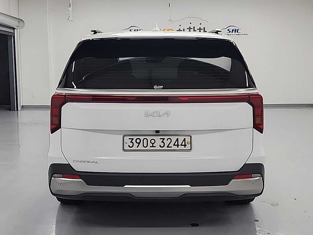 KIA Carnival - Vista 3