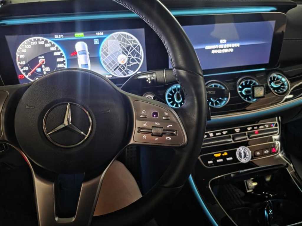 Mercedes Benz CLS Class - Vista 5