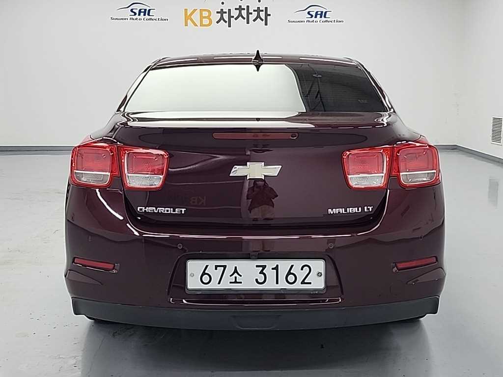 Chevrolet Malibu - Vista 3