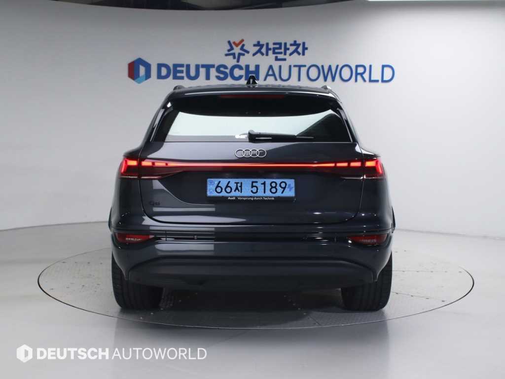 Audi Q6 e-tron - Vista 4