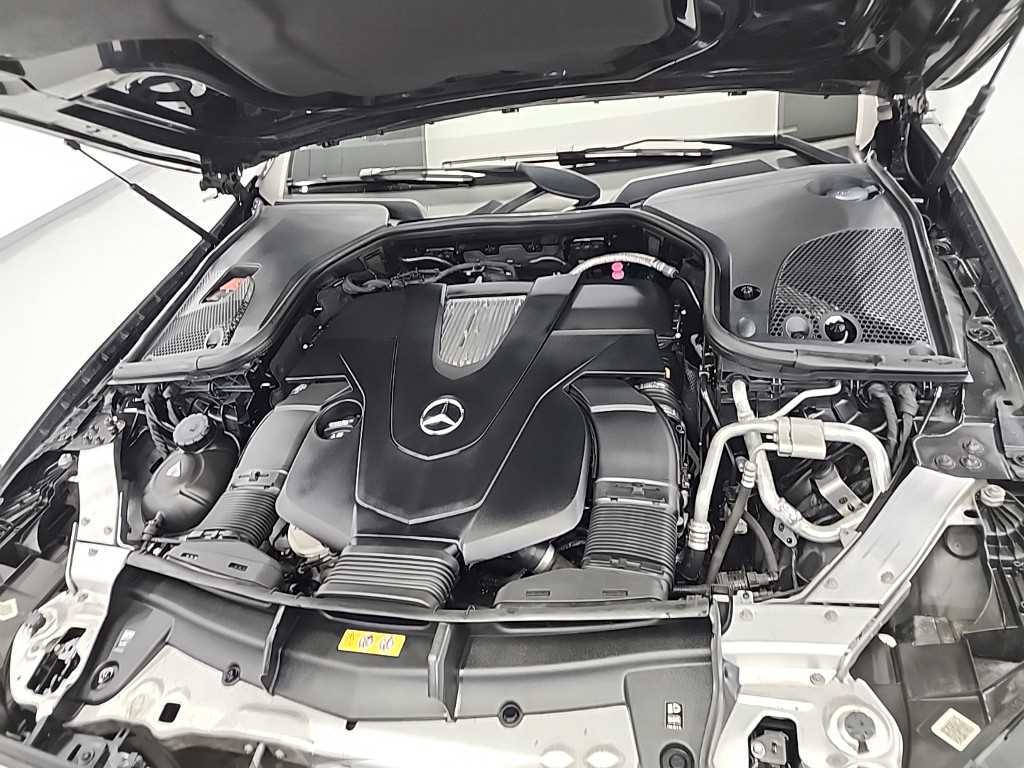 Mercedes Benz E class - Vista 6