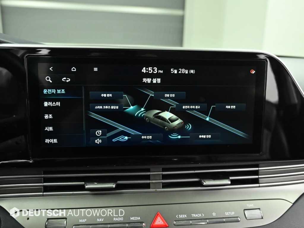 HYUNDAI Grandeur - Vista 12