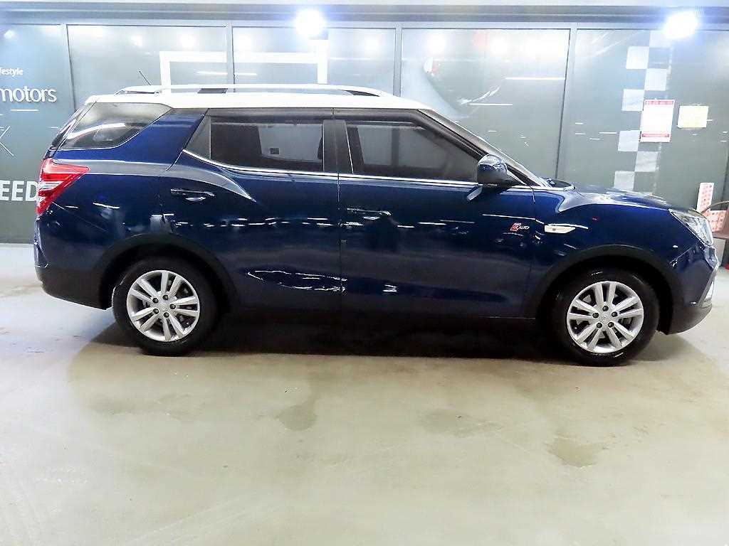 Ssangyong Tivoli - Vista 3