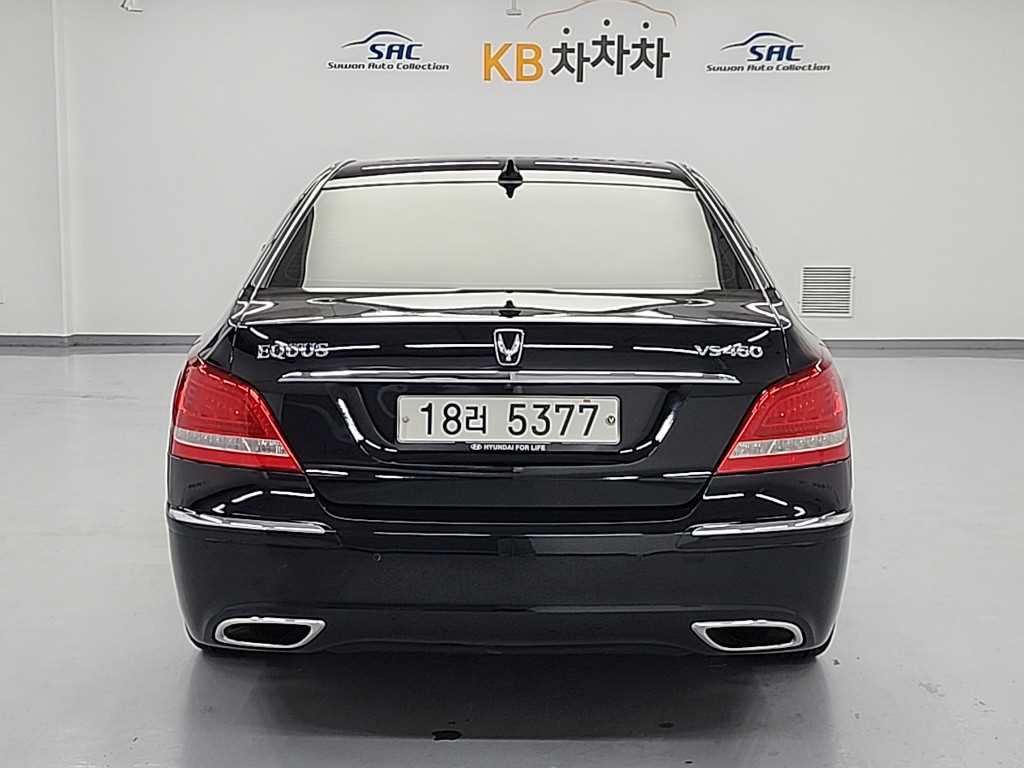 HYUNDAI Equus - Vista 3