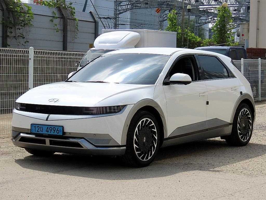 HYUNDAI Ioniq 5 - Vista 2