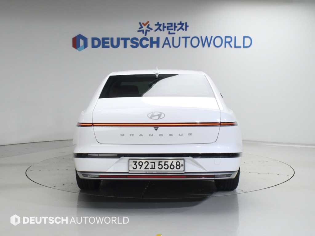 HYUNDAI Grandeur - Vista 4