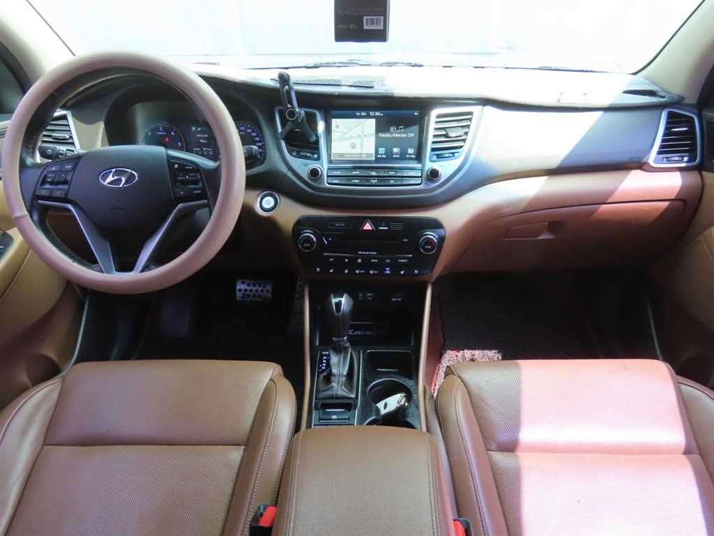 HYUNDAI Tucson - Vista 9