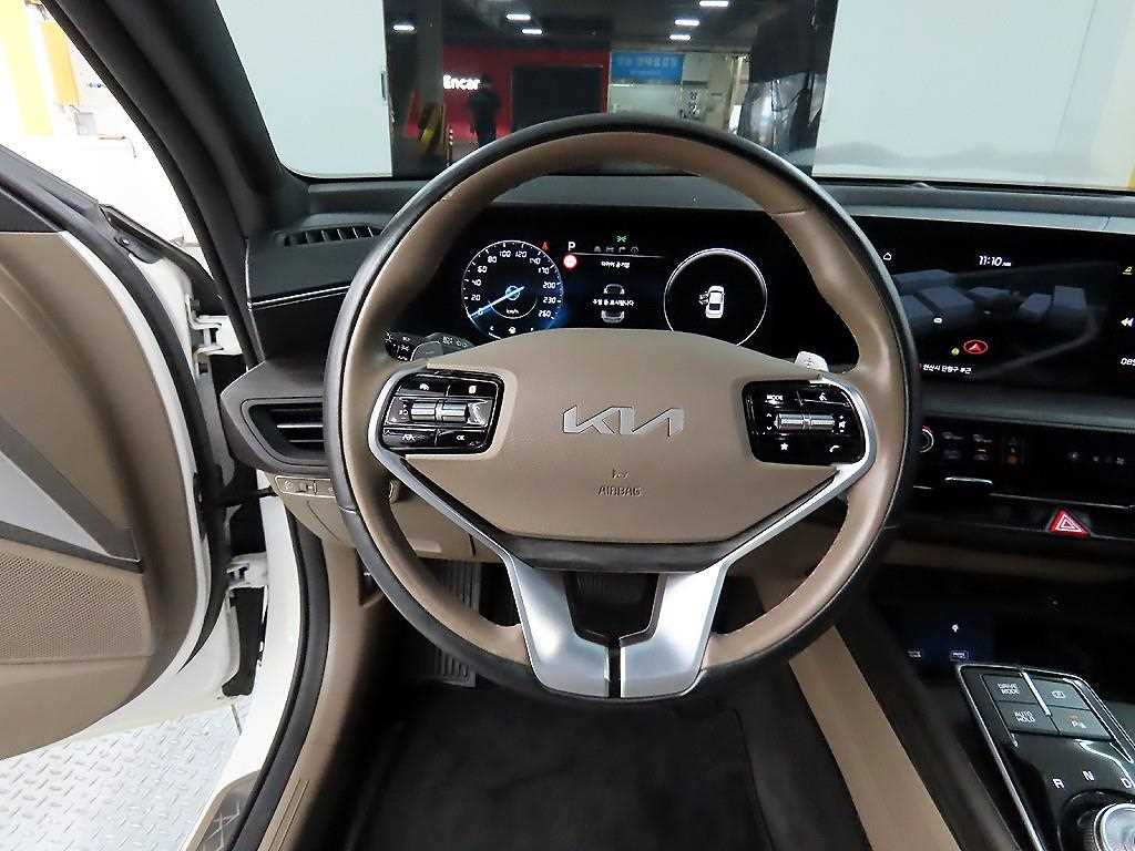 KIA K8 - Vista 9