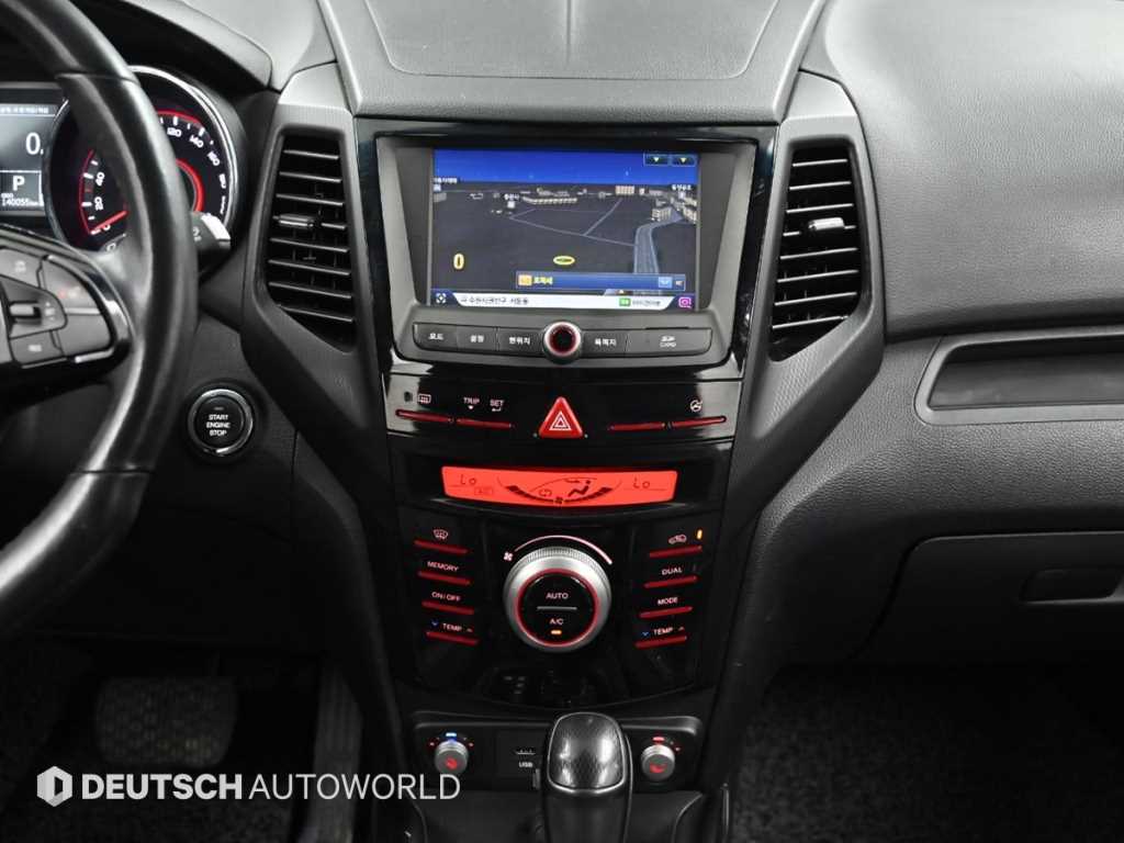 Ssangyong Tivoli - Vista 12
