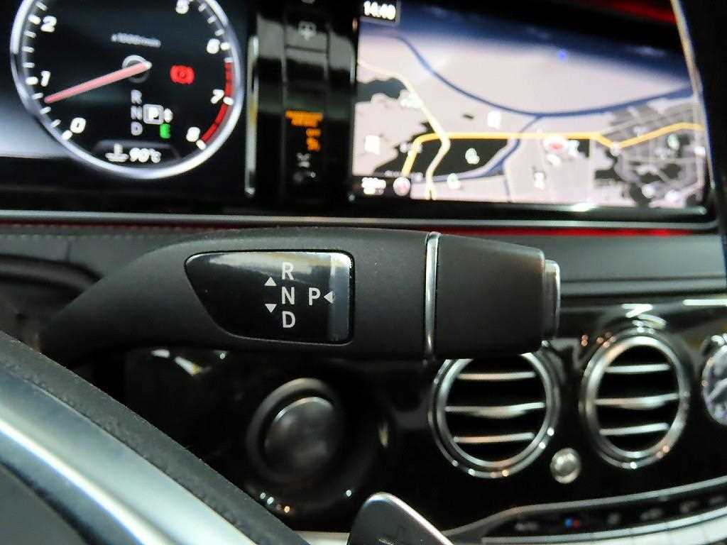 Mercedes Benz S Class - Vista 10