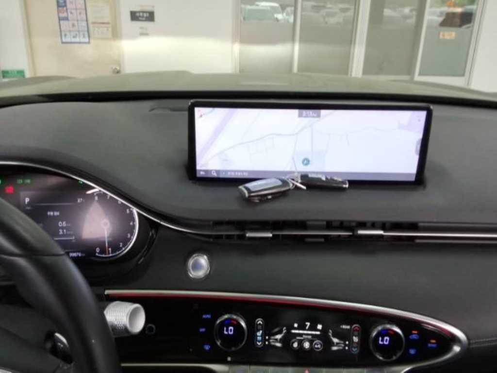 Genesis GV70 - Vista 7