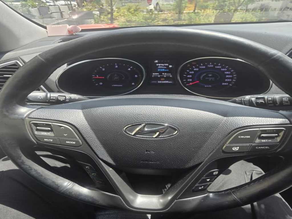 HYUNDAI Santa Fe - Vista 6