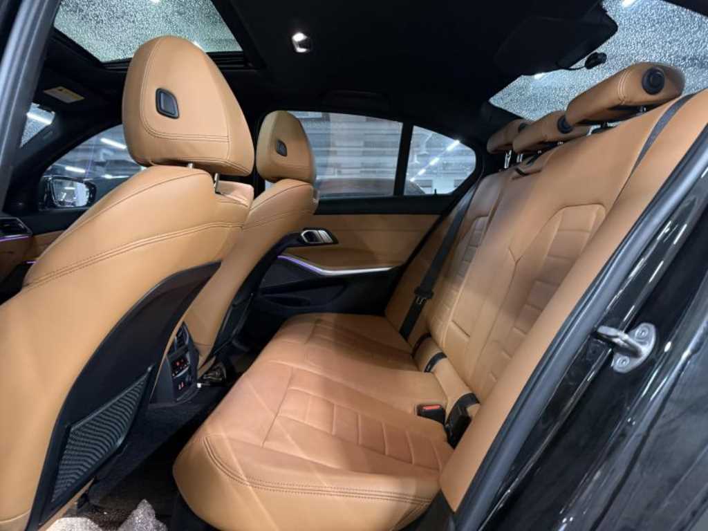 BMW 3 series - Vista 8