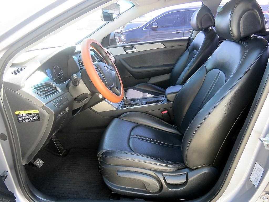 HYUNDAI Sonata - Vista 5
