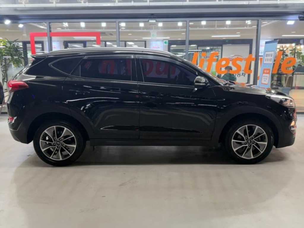 HYUNDAI Tucson - Vista 3