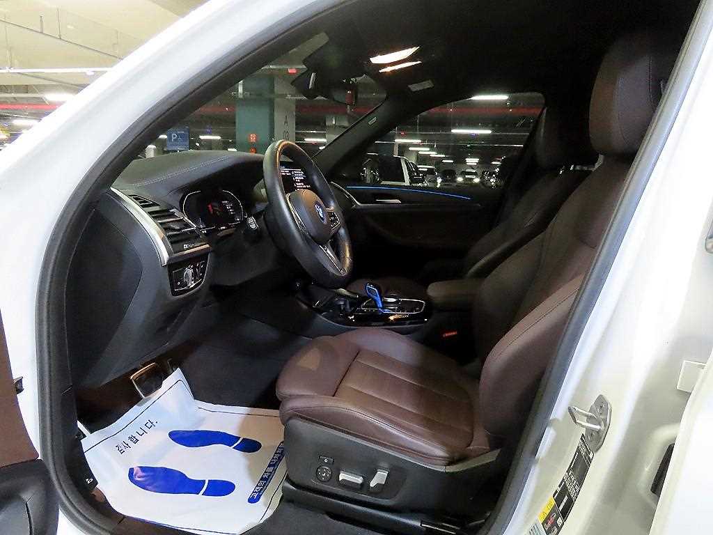 BMW iX3 - Vista 6