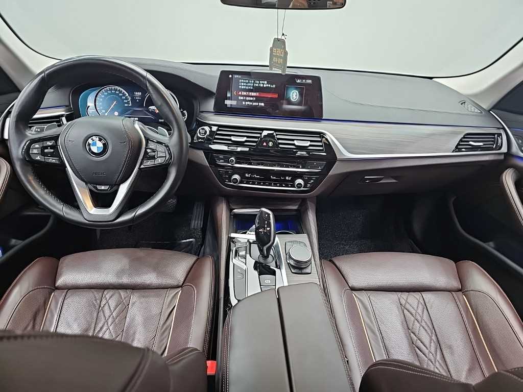 BMW 5 Series - Vista 7