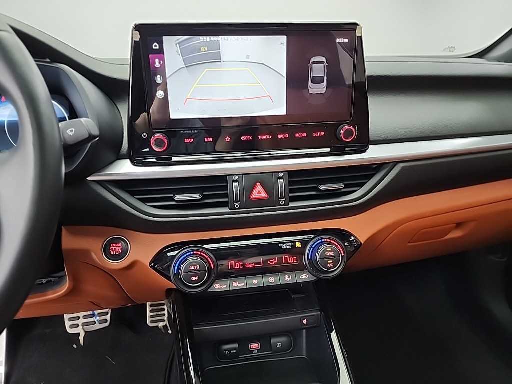 KIA K3 - Vista 10
