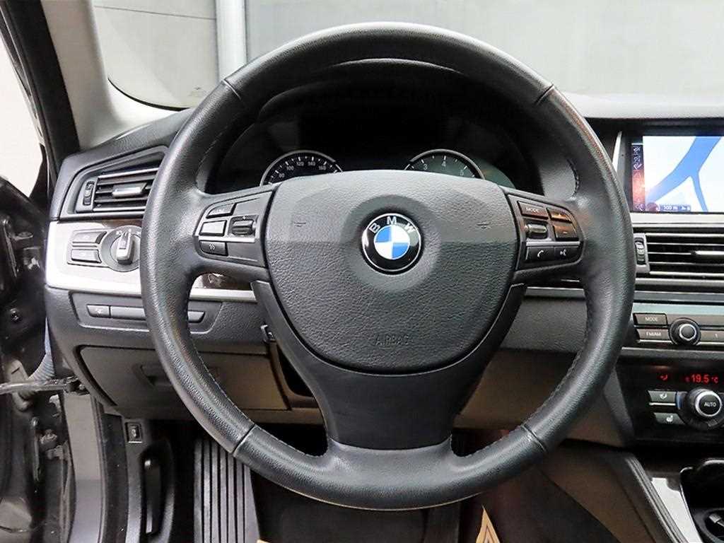BMW 5 Series - Vista 9