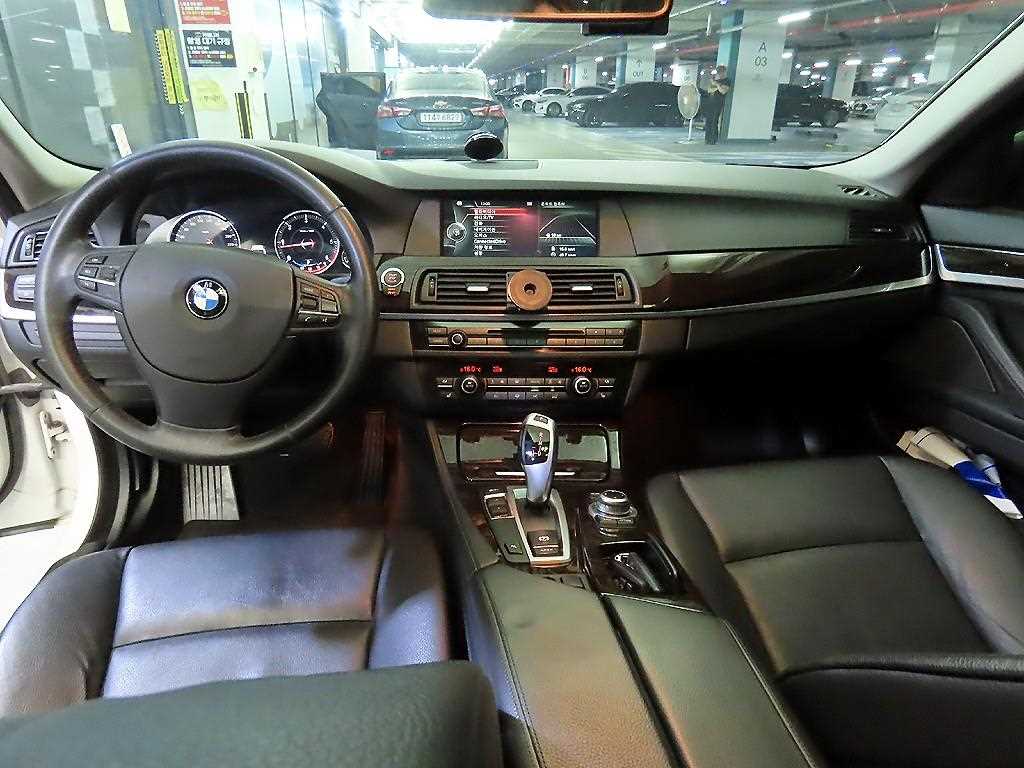 BMW 5 Series - Vista 10